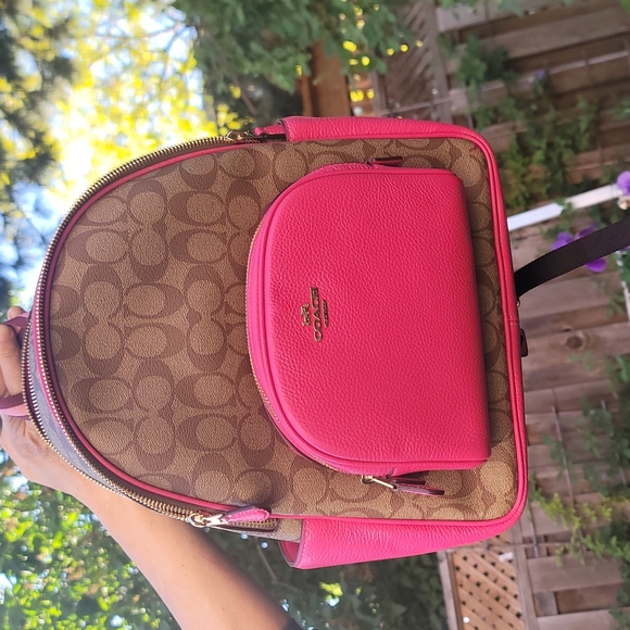 Coach Signature Court Backpack - Picture 1 of 5